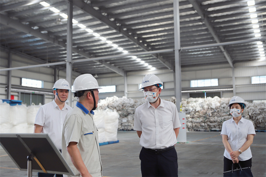 邱潮涌“四不兩直”赴鹽業(yè)集團(tuán)欽州、南寧片區(qū)企業(yè)開(kāi)展國(guó)慶節(jié)前安全檢查